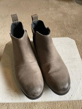 Sorel Emilie Chelsea Boots